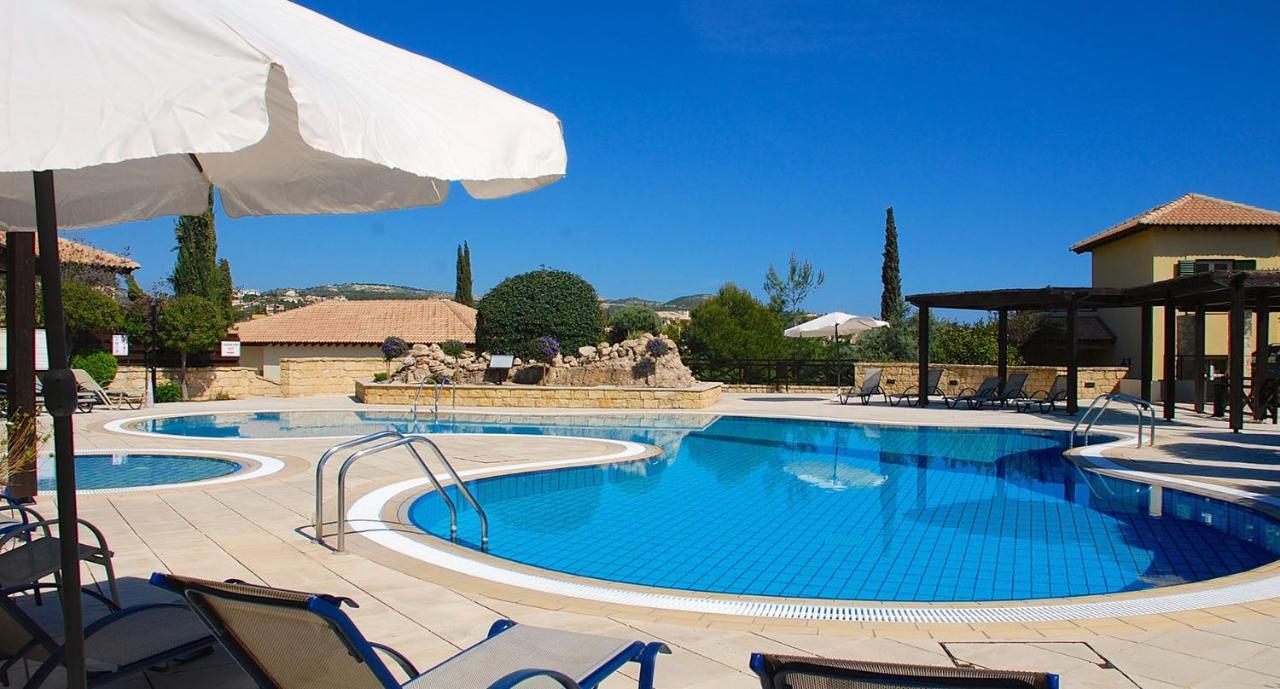 2 Bedroom Apartment Avdimou With Stunning Sea Views, Aphrodite Hills Resort Kouklia Esterno foto