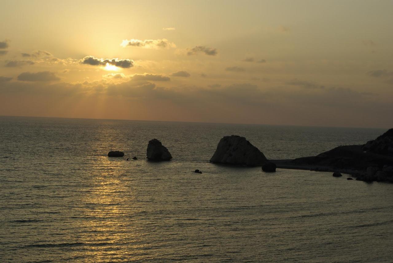 2 Bedroom Apartment Avdimou With Stunning Sea Views, Aphrodite Hills Resort Kouklia Esterno foto